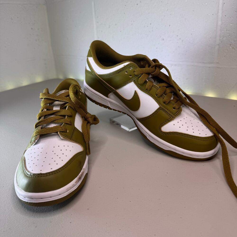 nike dunk low gs pacific moss white green sneakers 6.5Y FB9109-108